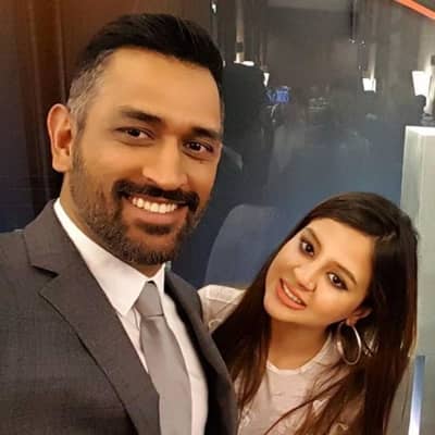 Mahendra Singh Dhoni Wife, Wiki, Family, Career, IPL, Gf, Record & More