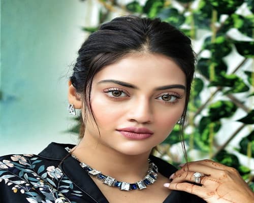 Nusrat Jahan Biography, Wiki, Husband, Movies, Controversy, Age & More
