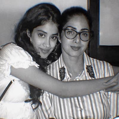 Janhvi Kapoor with her Mother